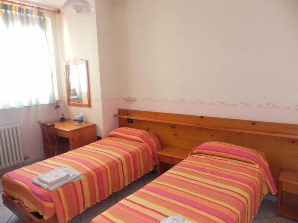 Hotel Ristorante Belsito Borgo San Dalmazzo Room photo